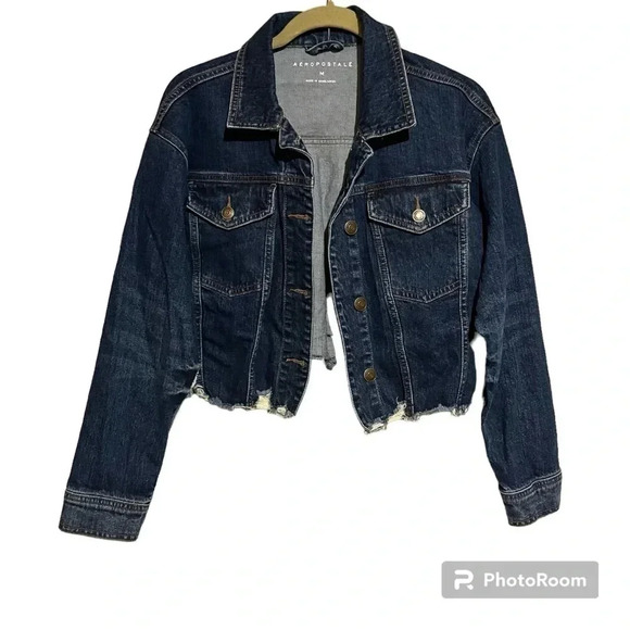 AEROPOSTALE Blue Distressed Denim Cropped Relaxed Fit Classic Jean Jacket sz M - Picture 1 of 8